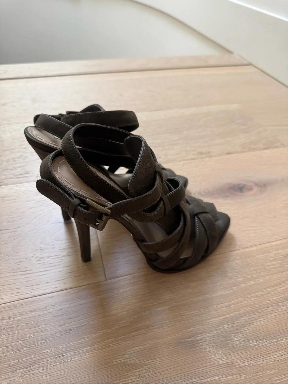 Zara Leather Heels Sandals - Size 38 (7.5) - Picture 4 of 6